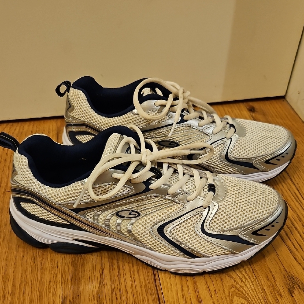 Champion White and Navy Athletic Sneakers 10.5 Mens Perform Fit Sports Athletic